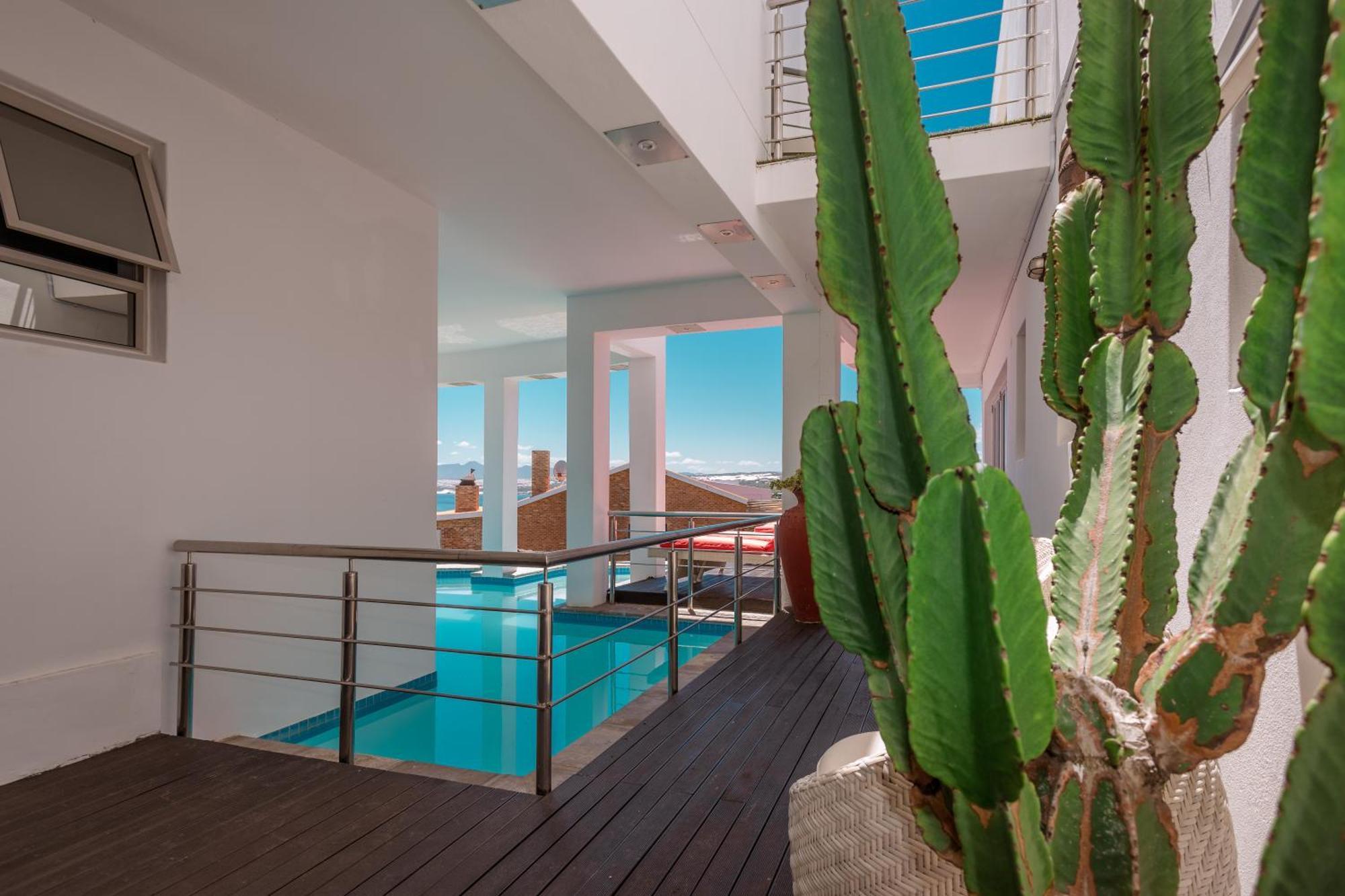 Sea Star Lodge Gansbaai Dış mekan fotoğraf